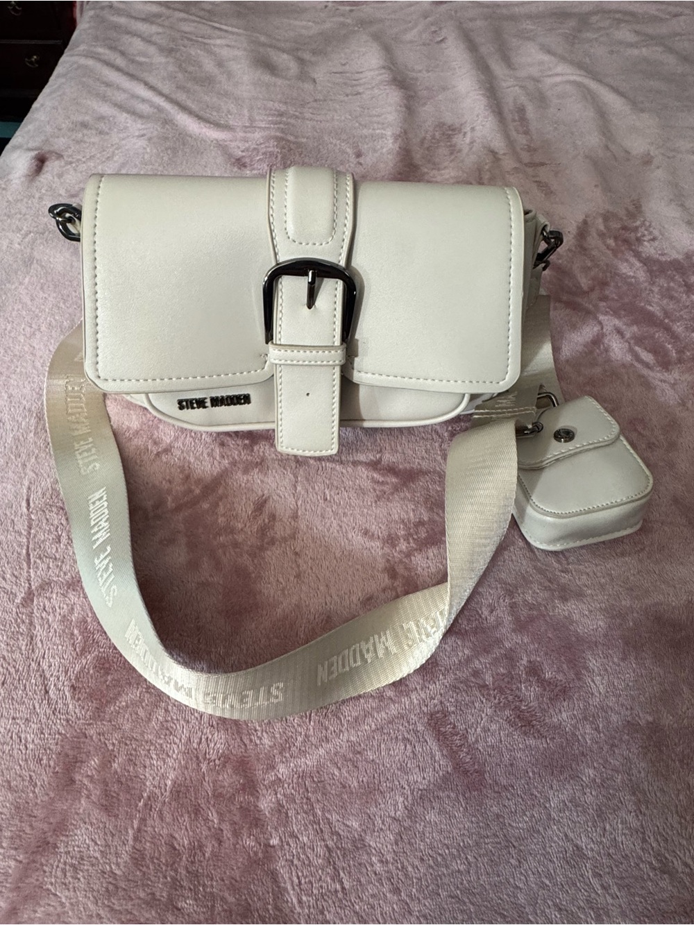 Steve Madden Cream Crossbody Bag with Buckle and Detachable Strap - Picture 6 of 7